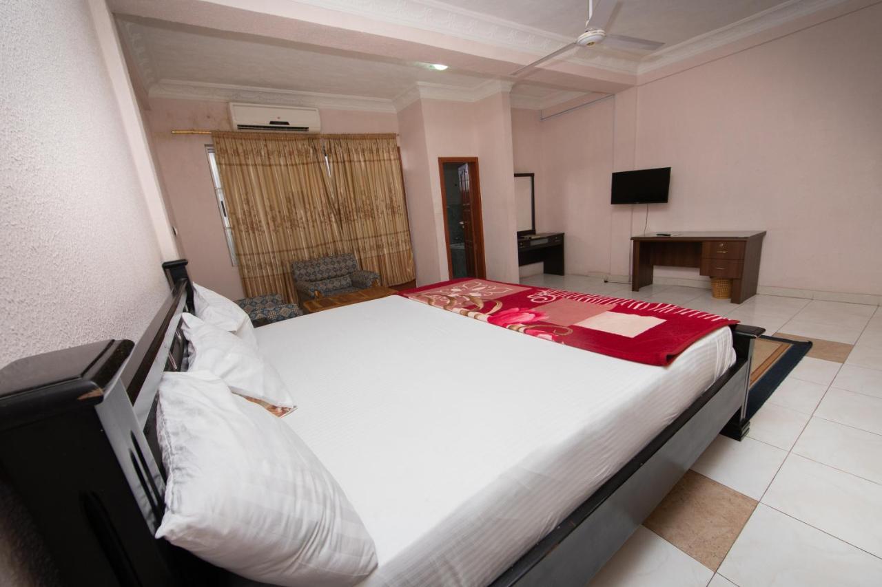 Pemicsa Hotel Accra Spintex Экстерьер фото