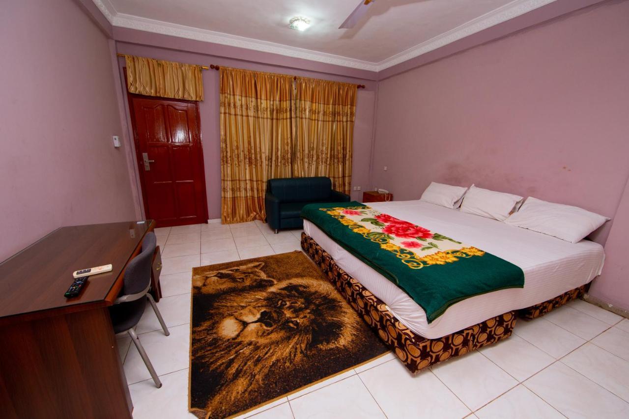 Pemicsa Hotel Accra Spintex Экстерьер фото
