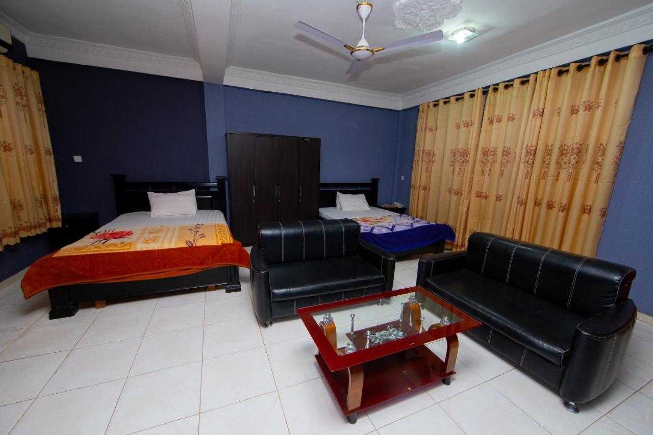 Pemicsa Hotel Accra Spintex Экстерьер фото