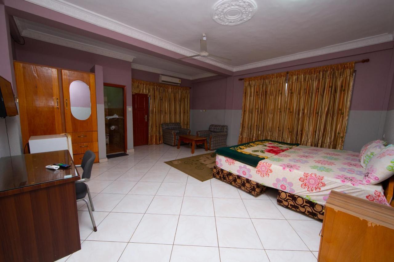 Pemicsa Hotel Accra Spintex Экстерьер фото