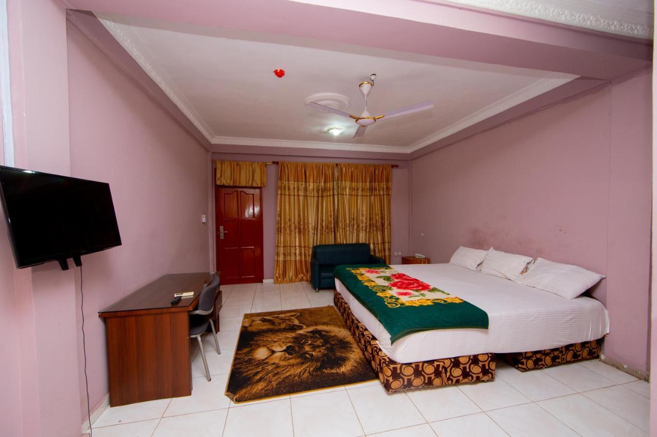 Pemicsa Hotel Accra Spintex Экстерьер фото
