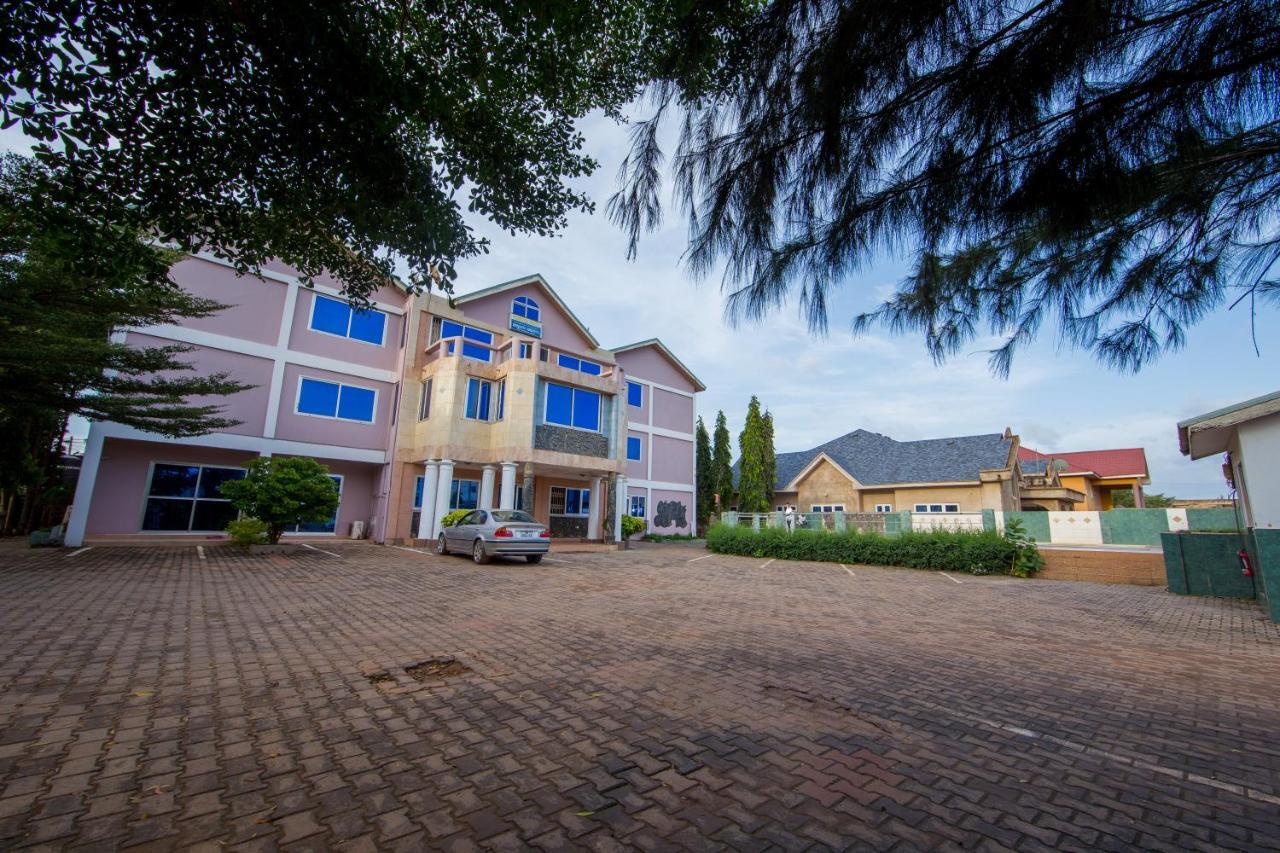 Pemicsa Hotel Accra Spintex Экстерьер фото