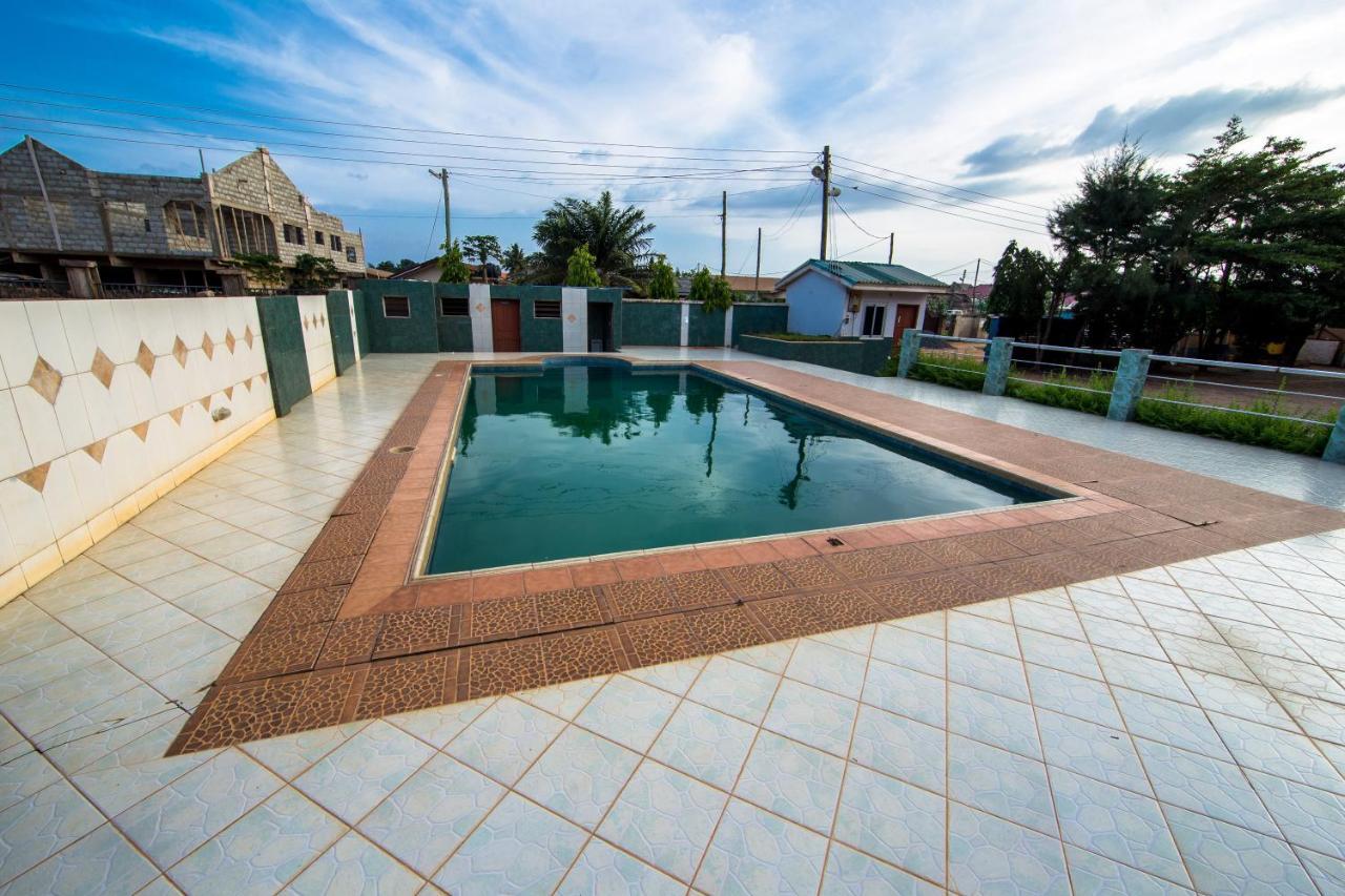 Pemicsa Hotel Accra Spintex Экстерьер фото