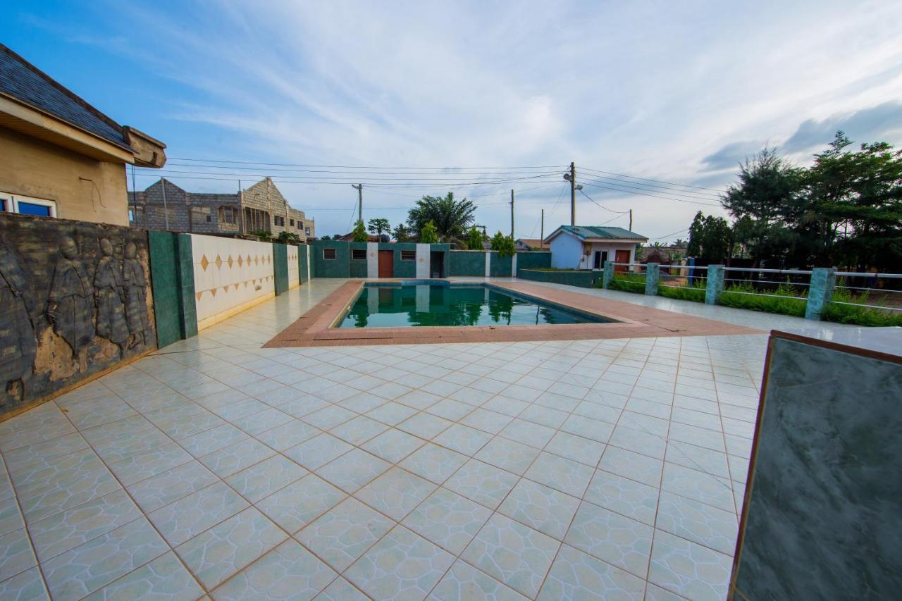 Pemicsa Hotel Accra Spintex Экстерьер фото