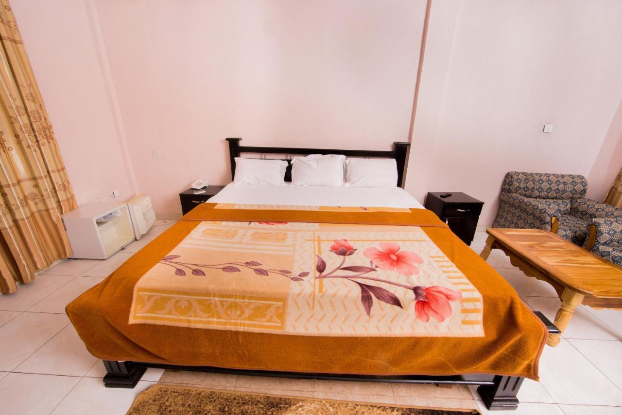 Pemicsa Hotel Accra Spintex Экстерьер фото