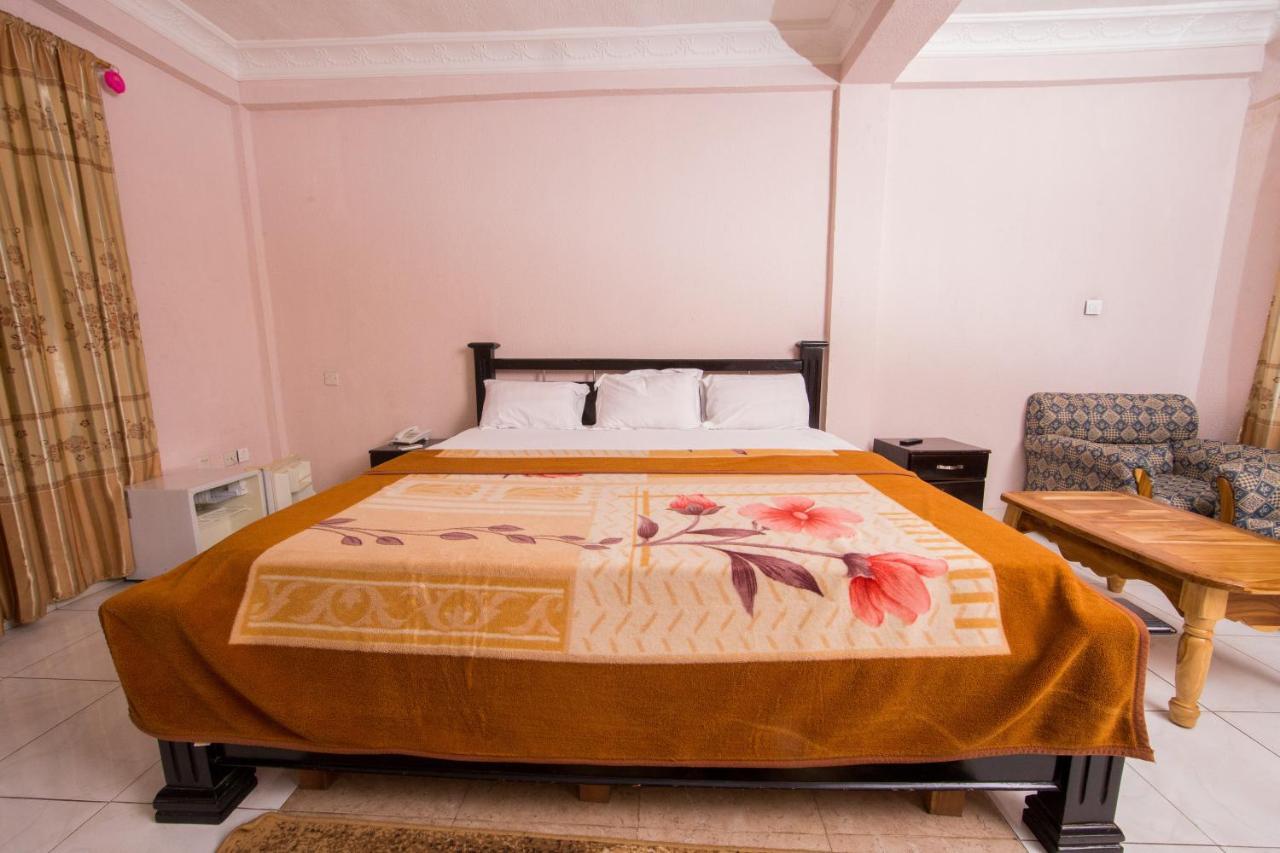Pemicsa Hotel Accra Spintex Экстерьер фото